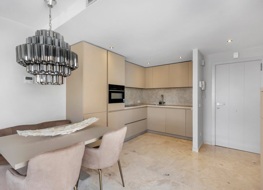 Resale - Apartament / Duplex - Torrevieja - Punta Prima