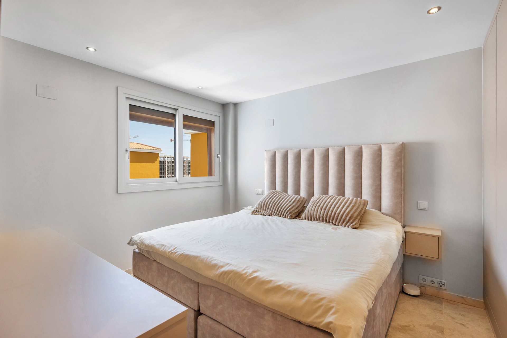 Resale - Apartament / Duplex - Torrevieja - Punta Prima