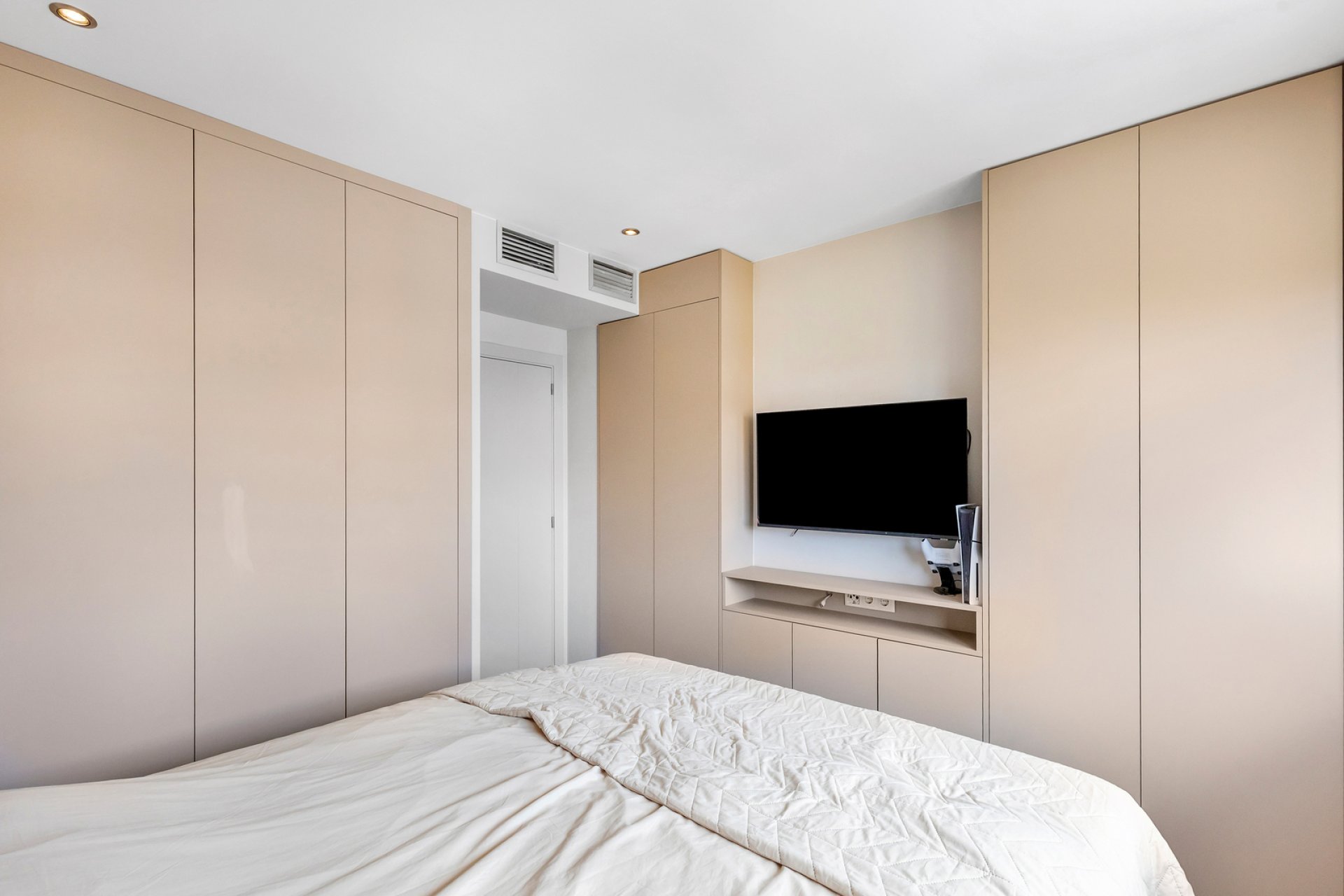 Resale - Apartament / Duplex - Torrevieja - Punta Prima