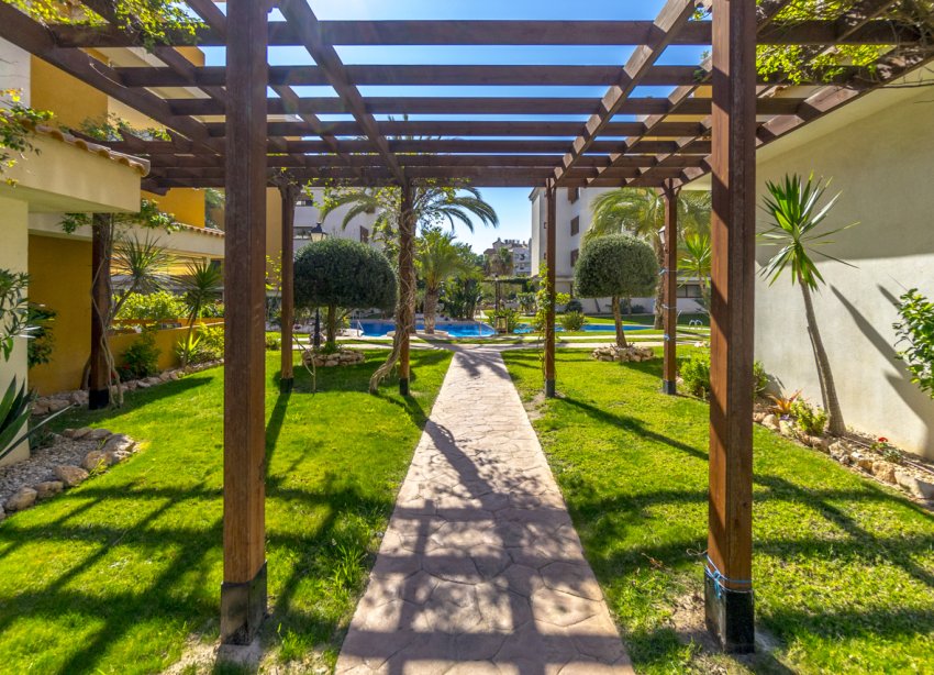 Resale - Apartament / Duplex - Torrevieja - Punta Prima