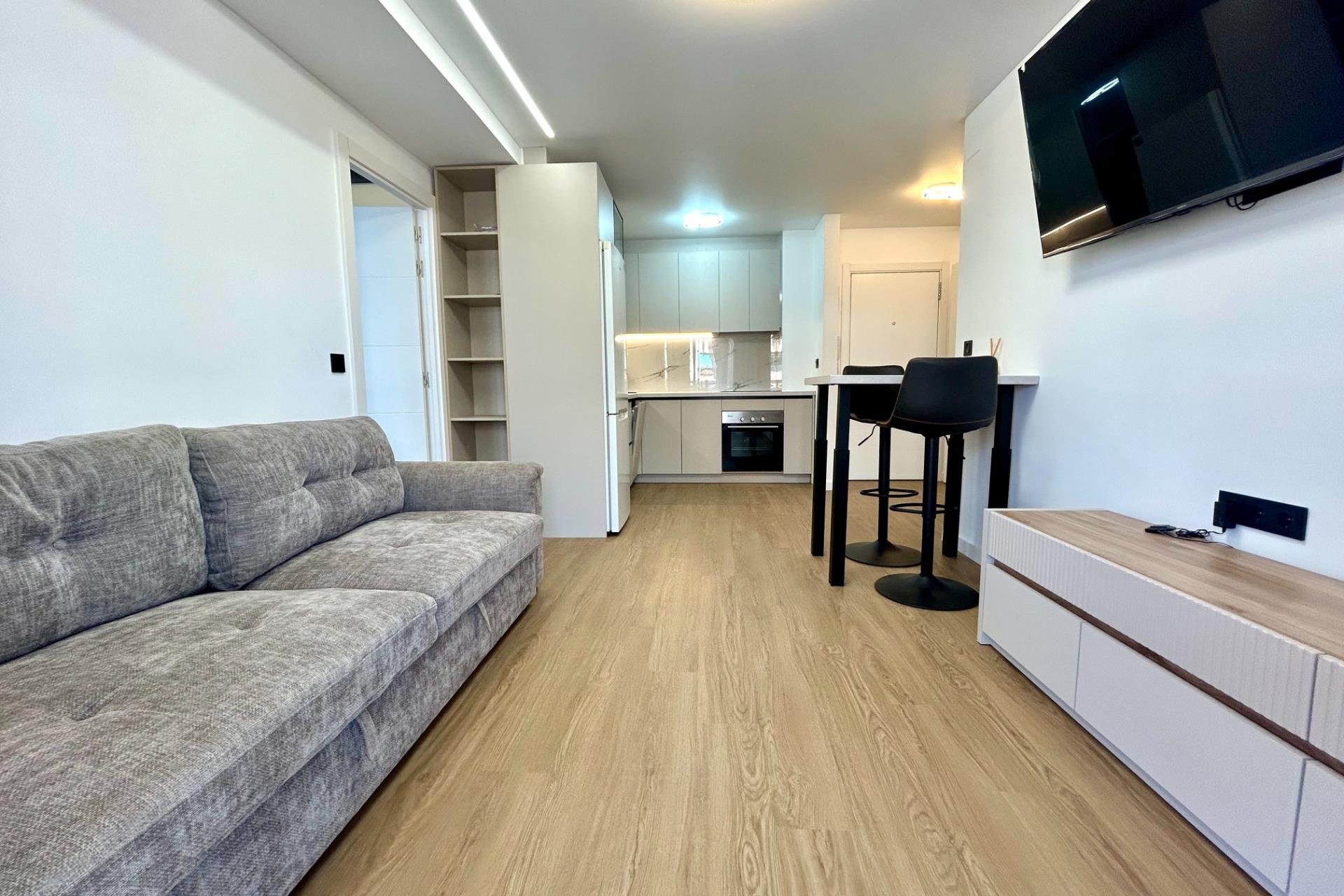 Resale - Apartament / Duplex - Torrevieja - Punta Prima