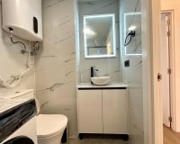 Resale - Apartament / Duplex - Torrevieja - Punta Prima