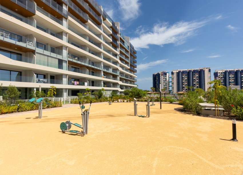 Resale - Apartament / Duplex - Torrevieja - Punta Prima