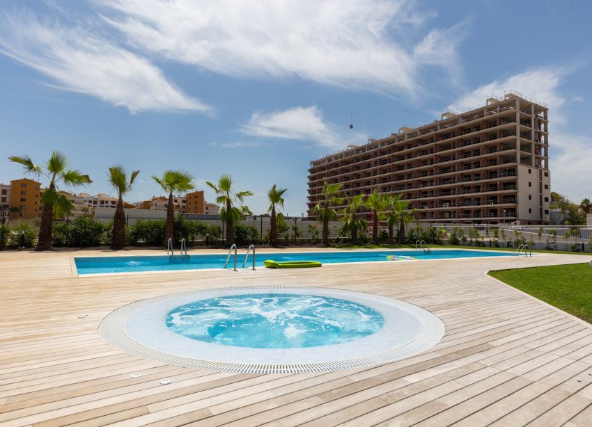 Resale - Apartament / Duplex - Torrevieja - Punta Prima