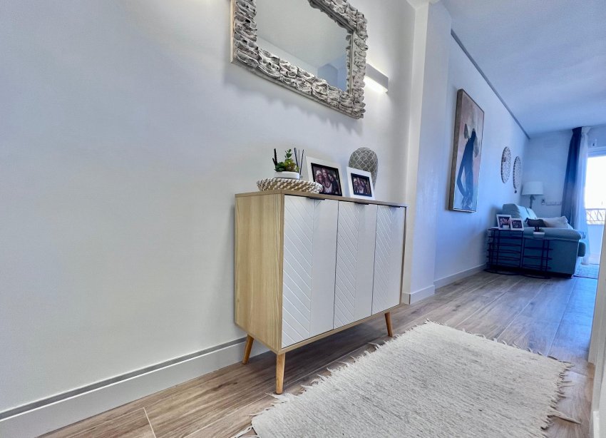 Resale - Apartament / Duplex - Torrevieja - Punta Prima