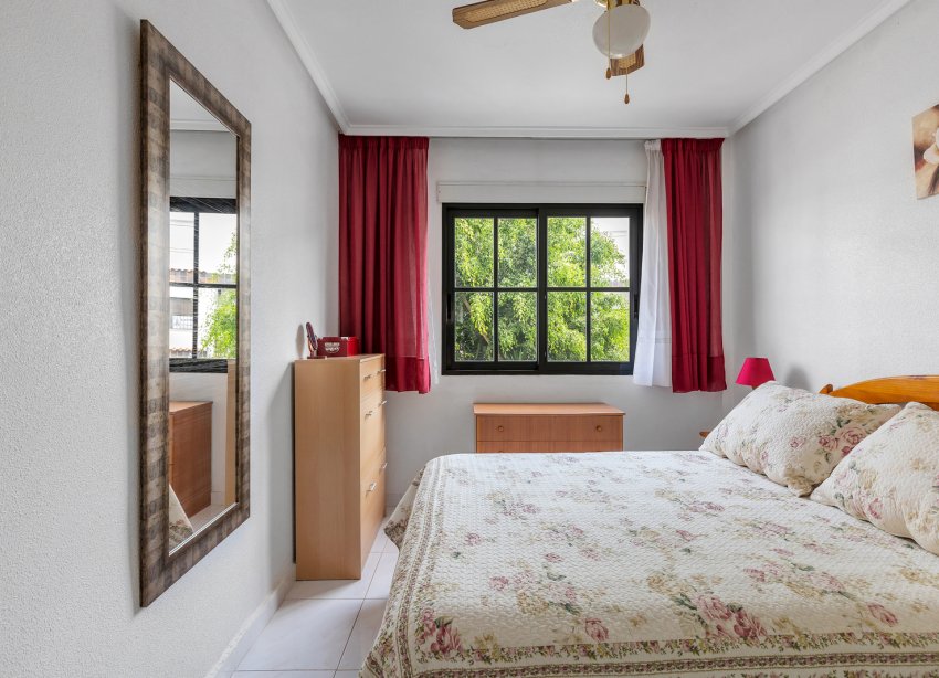 Resale - Apartament / Duplex - Torrevieja - Rocio del Mar