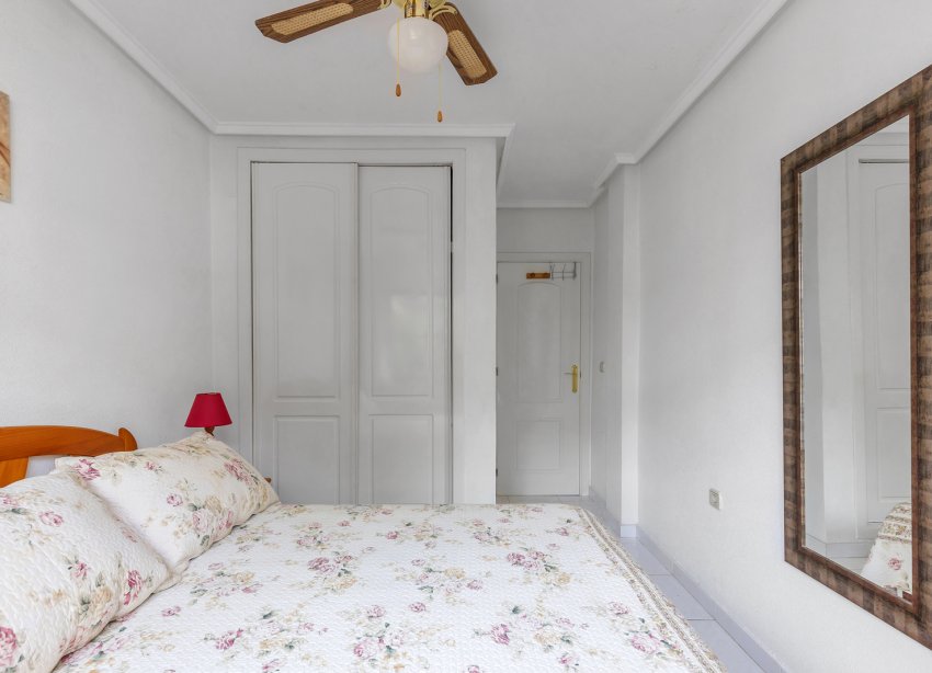 Resale - Apartament / Duplex - Torrevieja - Rocio del Mar