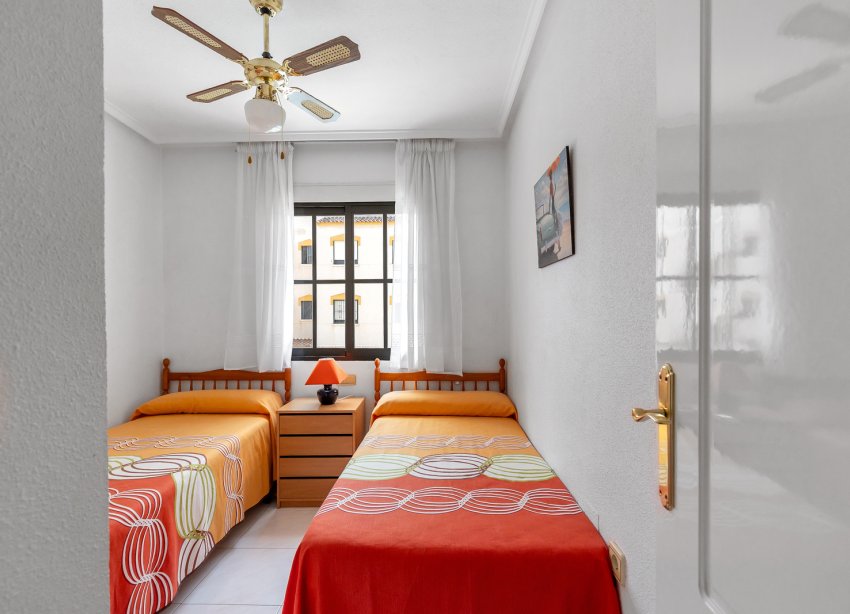 Resale - Apartament / Duplex - Torrevieja - Rocio del Mar