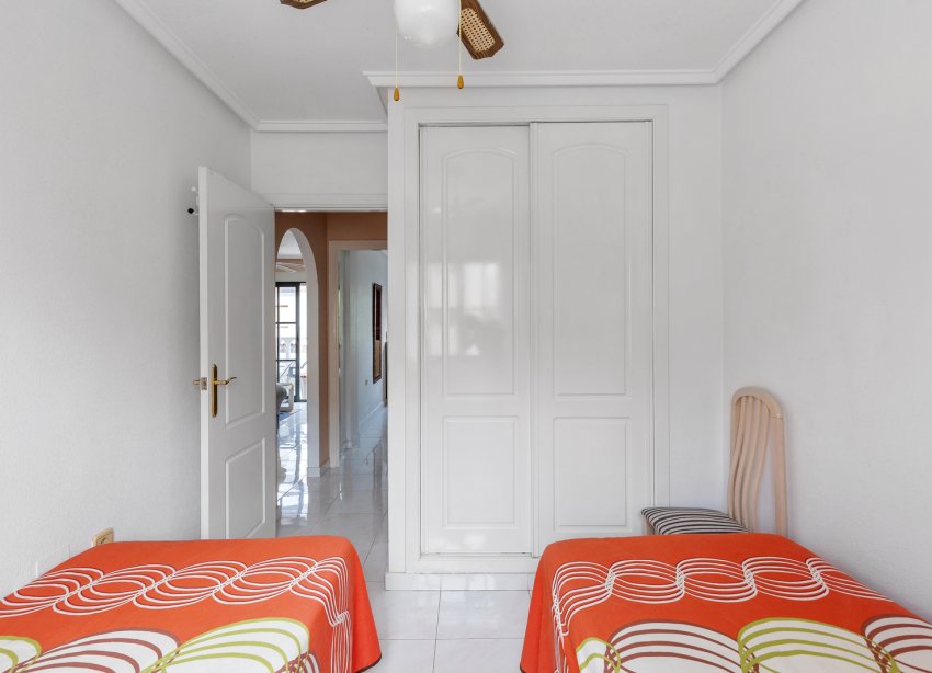 Resale - Apartament / Duplex - Torrevieja - Rocio del Mar