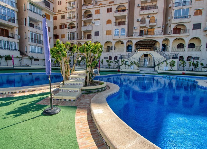 Resale - Apartament / Duplex - Torrevieja - Torre del moro