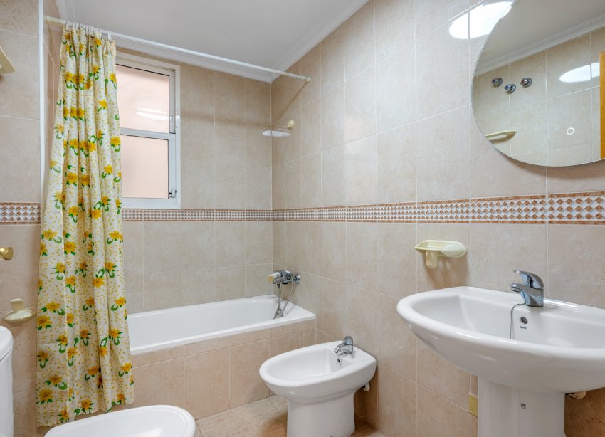 Resale - Apartament / Duplex - Torrevieja