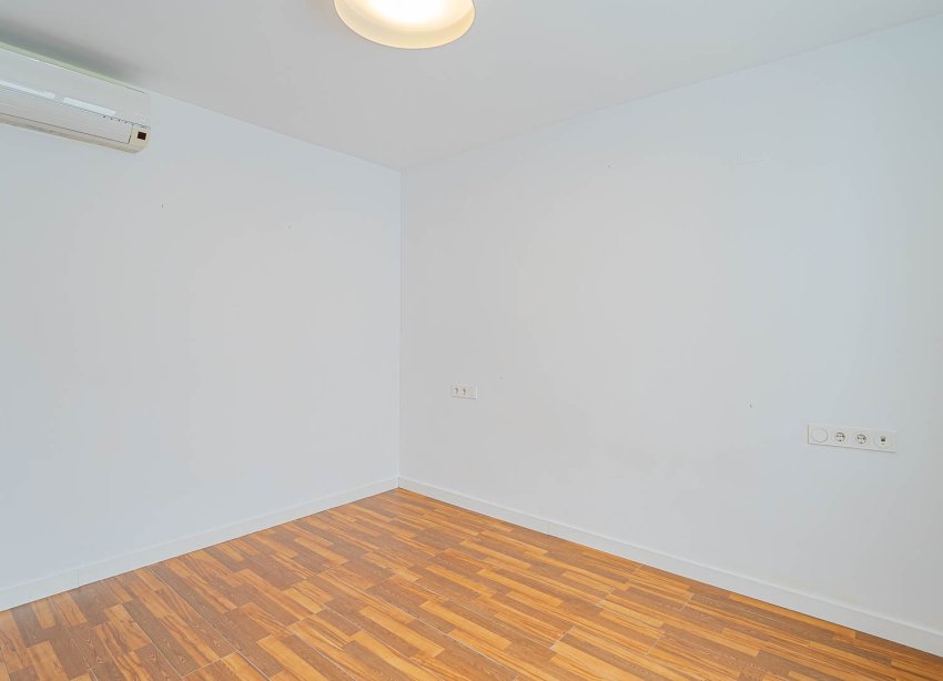 Resale - Apartament / Duplex - Torrevieja