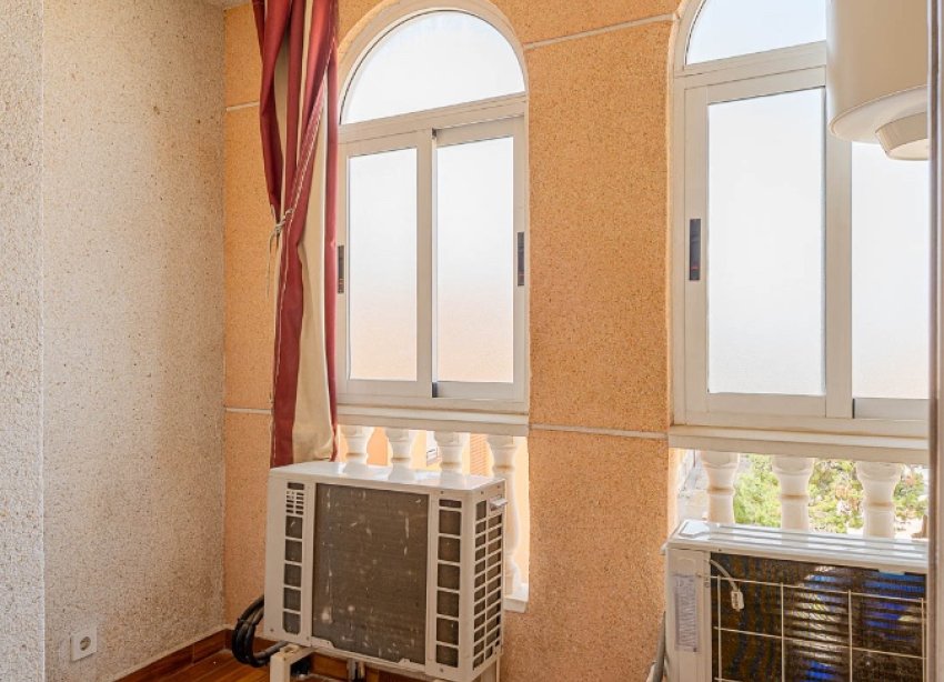 Resale - Apartament / Duplex - Torrevieja