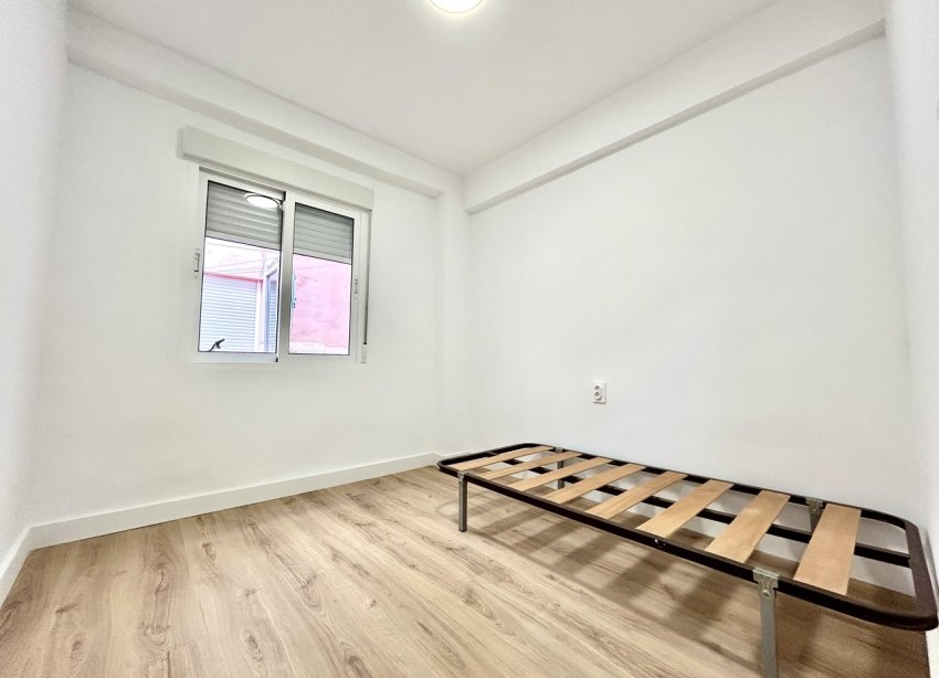Resale - Apartament / Duplex - Torrevieja
