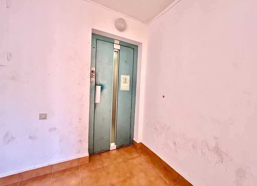 Resale - Apartament / Duplex - Torrevieja
