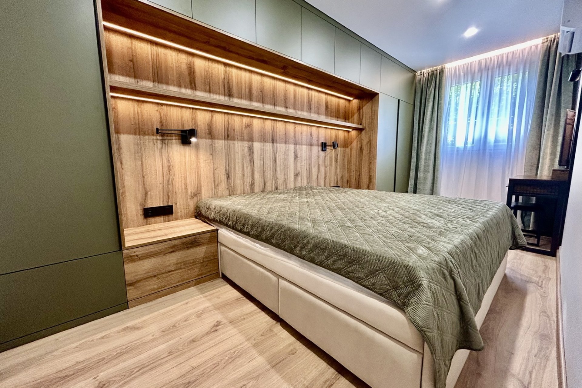 Resale - Apartament / Duplex - Torrevieja