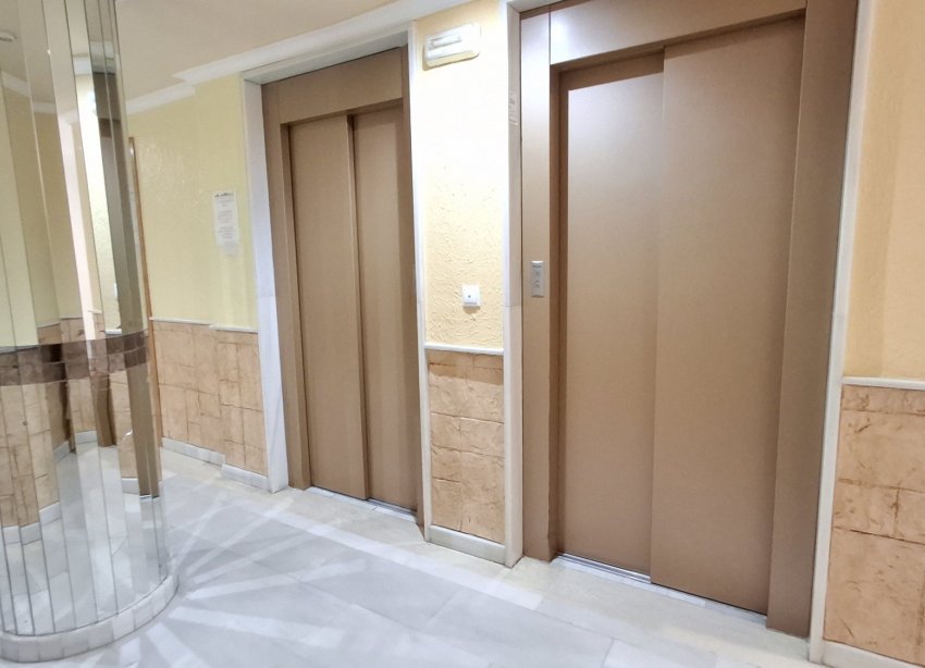 Resale - Apartament / Duplex - Torrevieja