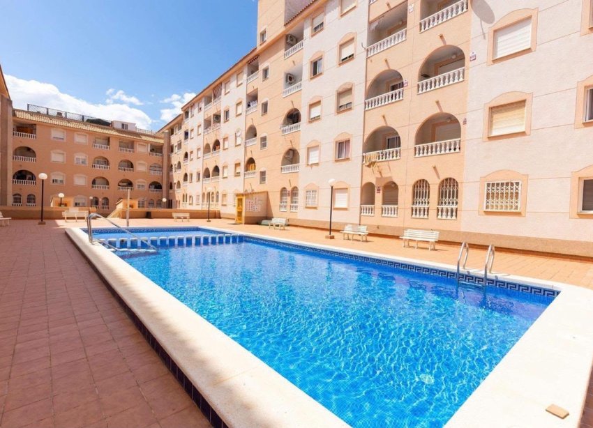 Resale - Apartament / Duplex - Torrevieja