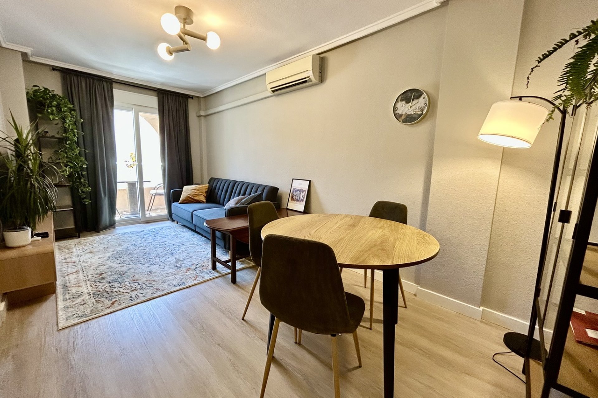 Resale - Apartament / Duplex - Torrevieja