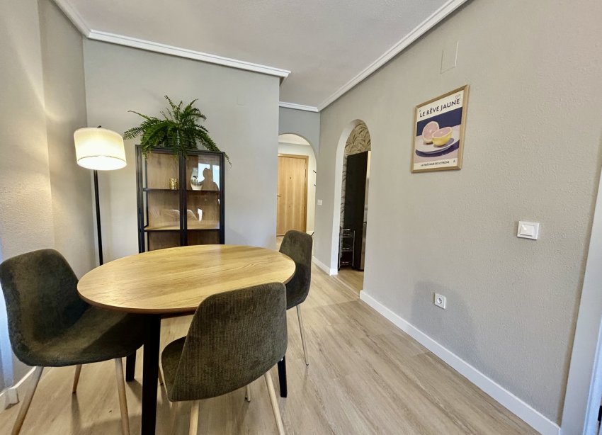 Resale - Apartament / Duplex - Torrevieja