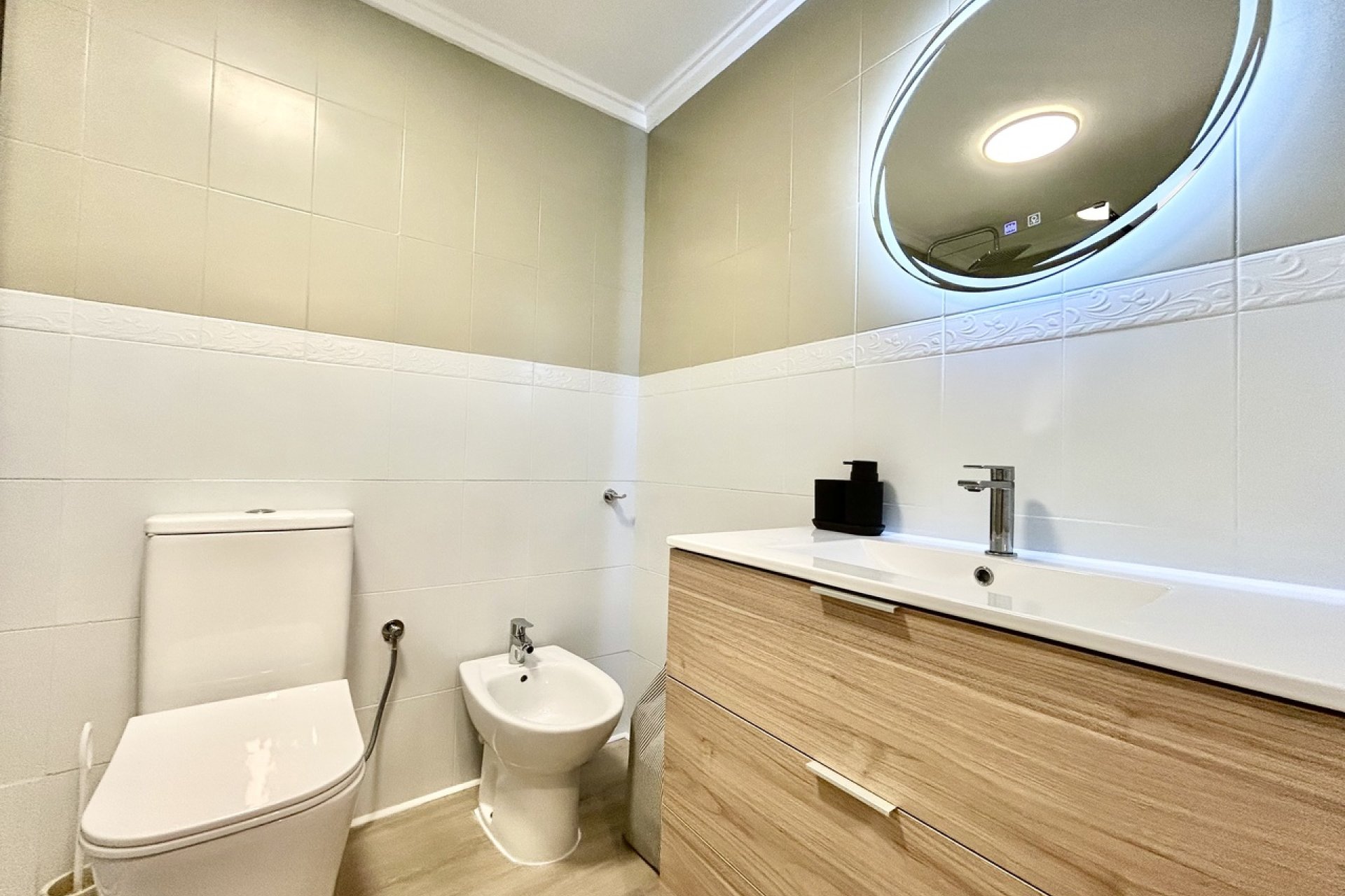 Resale - Apartament / Duplex - Torrevieja