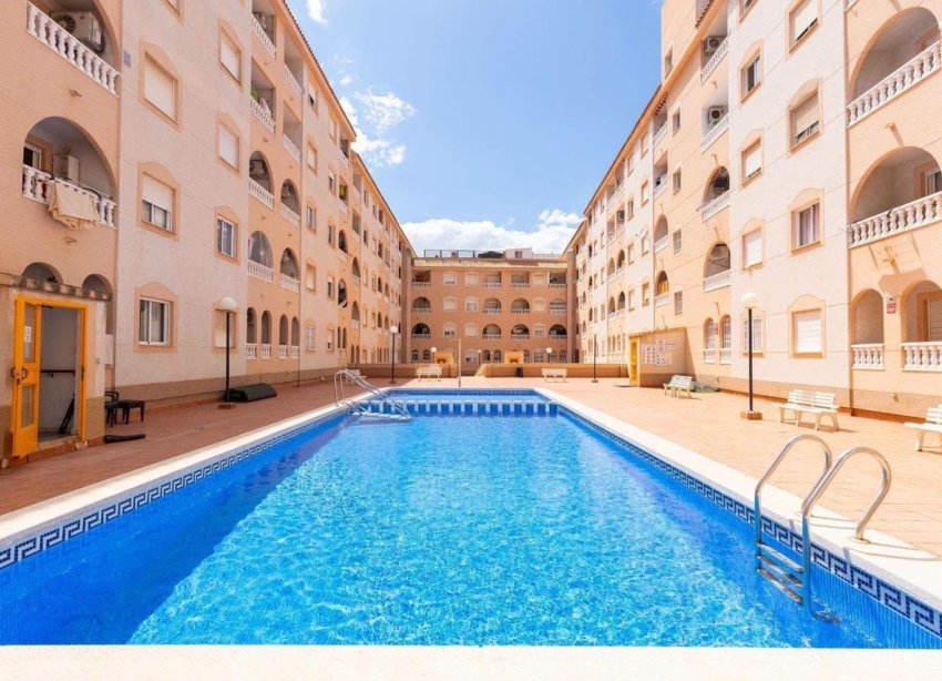 Resale - Apartament / Duplex - Torrevieja