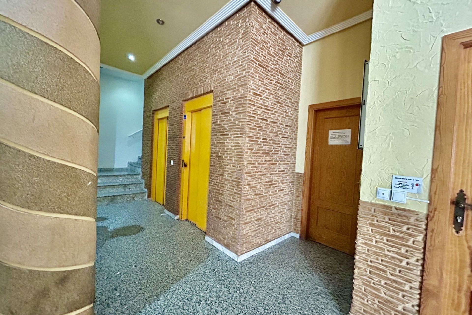 Resale - Apartament / Duplex - Torrevieja