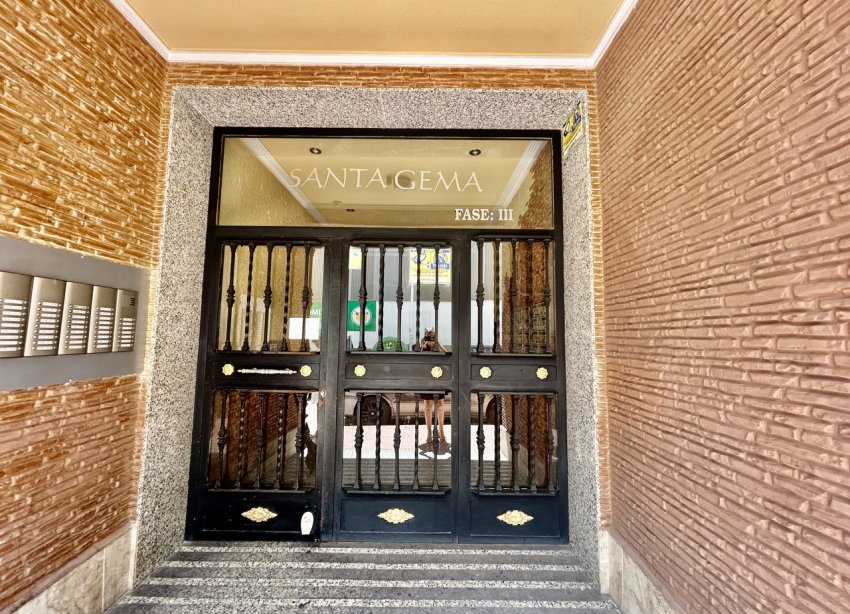 Resale - Apartament / Duplex - Torrevieja