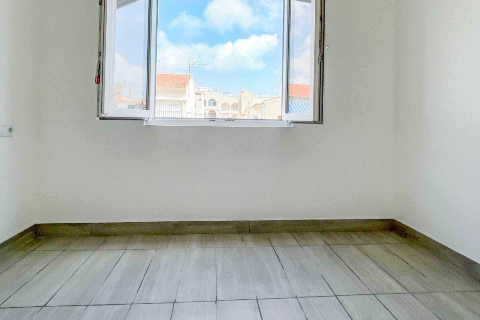 Resale - Apartament / Duplex - Torrevieja