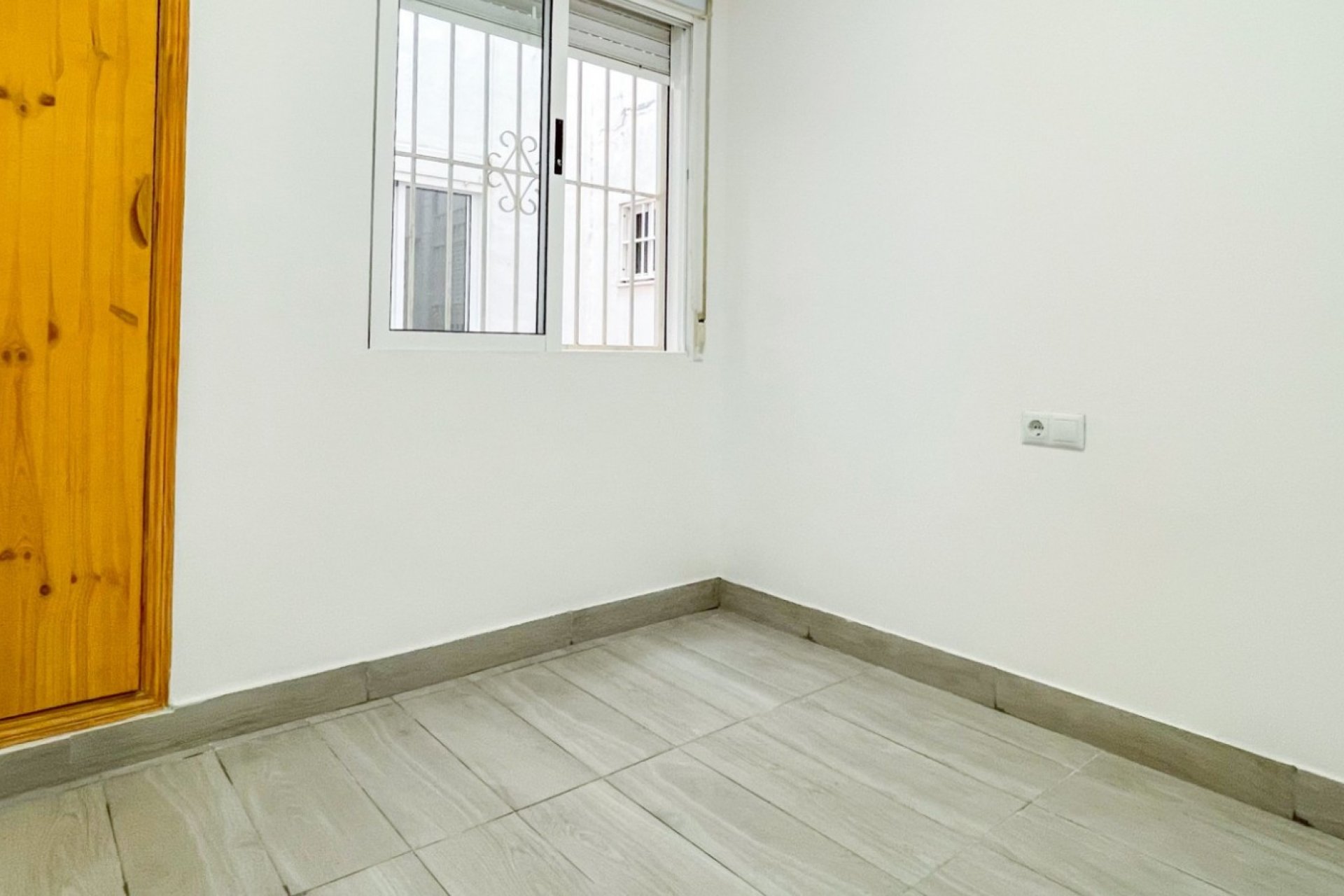 Resale - Apartament / Duplex - Torrevieja