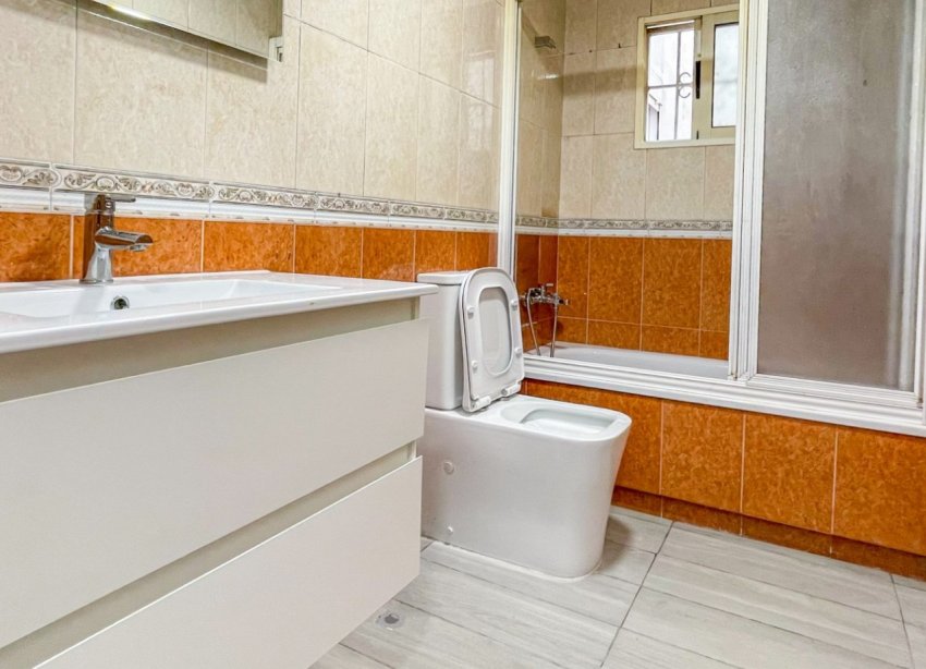 Resale - Apartament / Duplex - Torrevieja