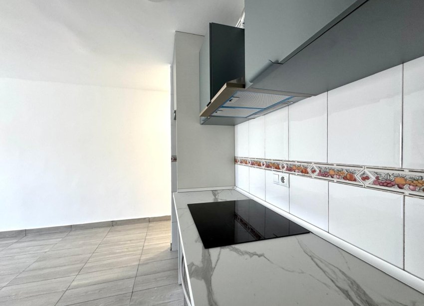 Resale - Apartament / Duplex - Torrevieja