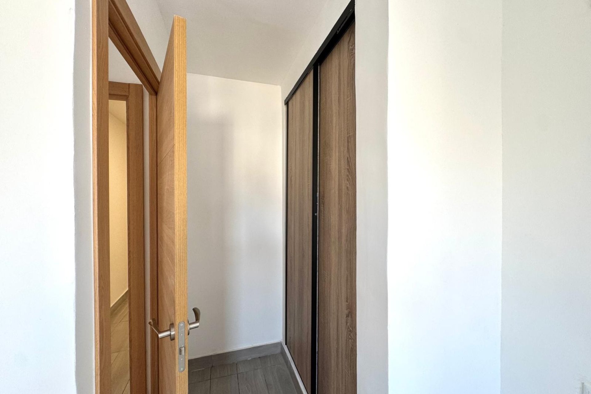 Resale - Apartament / Duplex - Torrevieja