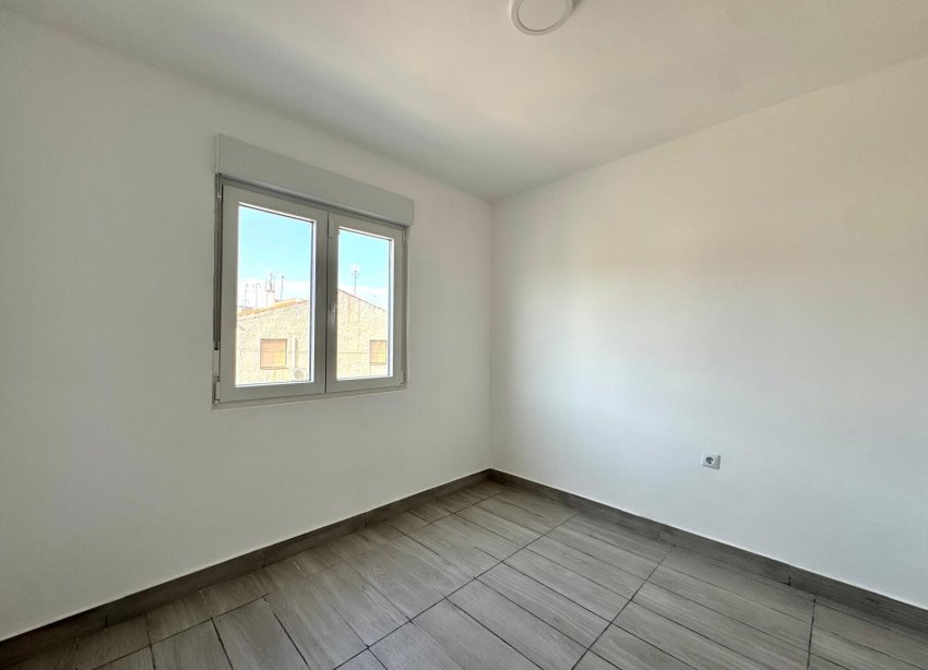 Resale - Apartament / Duplex - Torrevieja