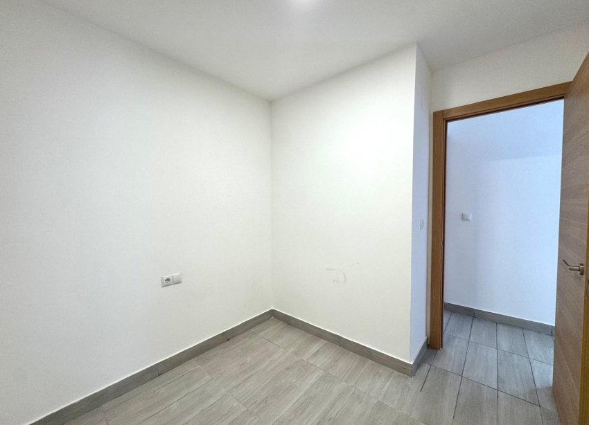 Resale - Apartament / Duplex - Torrevieja