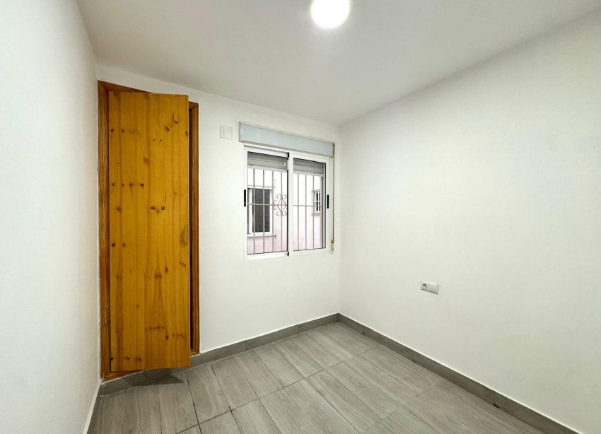 Resale - Apartament / Duplex - Torrevieja