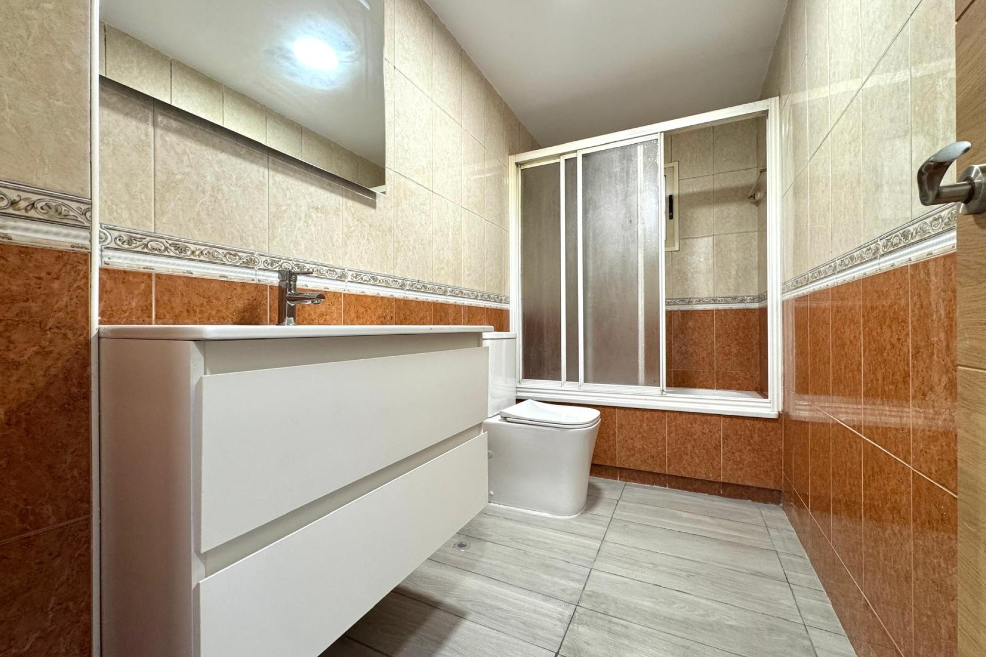 Resale - Apartament / Duplex - Torrevieja