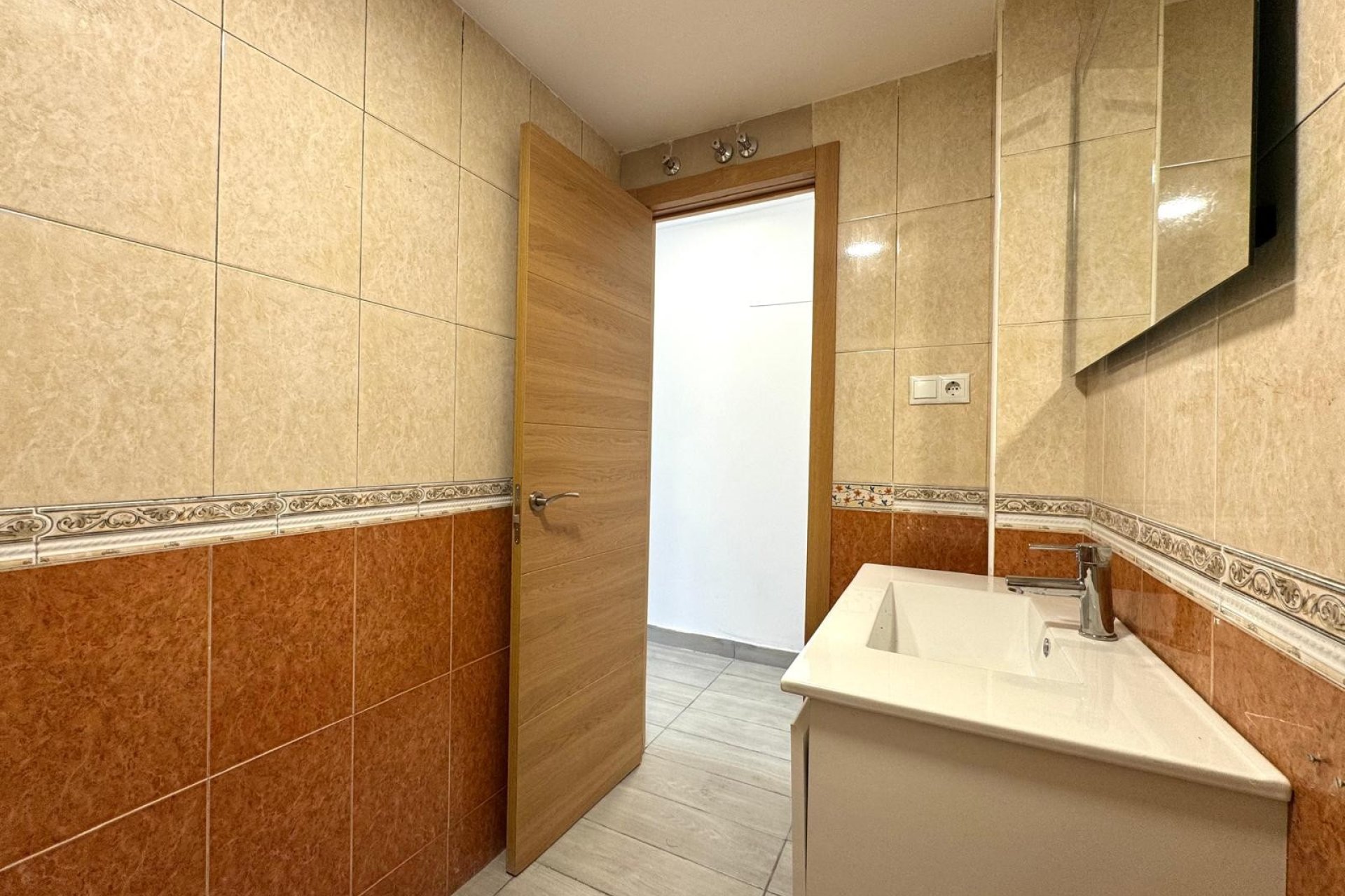 Resale - Apartament / Duplex - Torrevieja