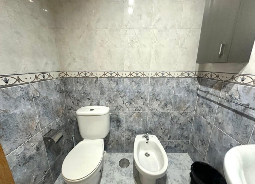 Resale - Apartament / Duplex - Torrevieja