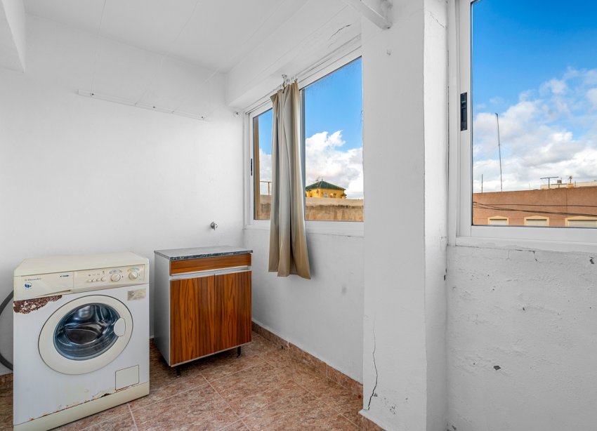 Resale - Apartament / Duplex - Torrevieja