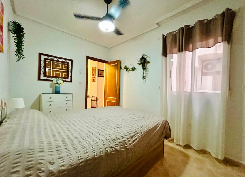 Resale - Apartament / Duplex - Torrevieja