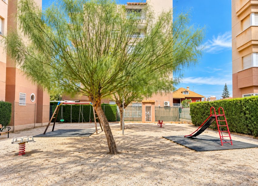 Resale - Apartament / Duplex - Torrevieja