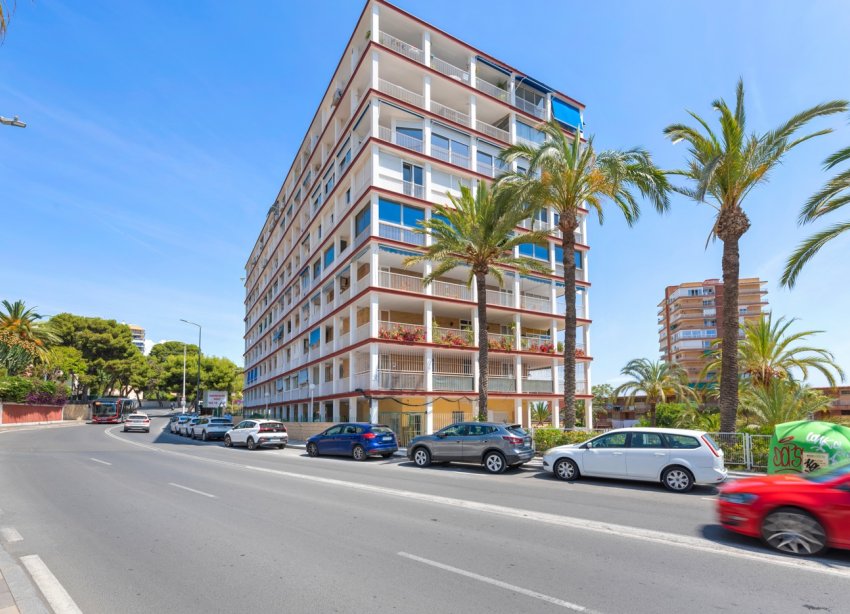 Resale - Apartment - Alicante