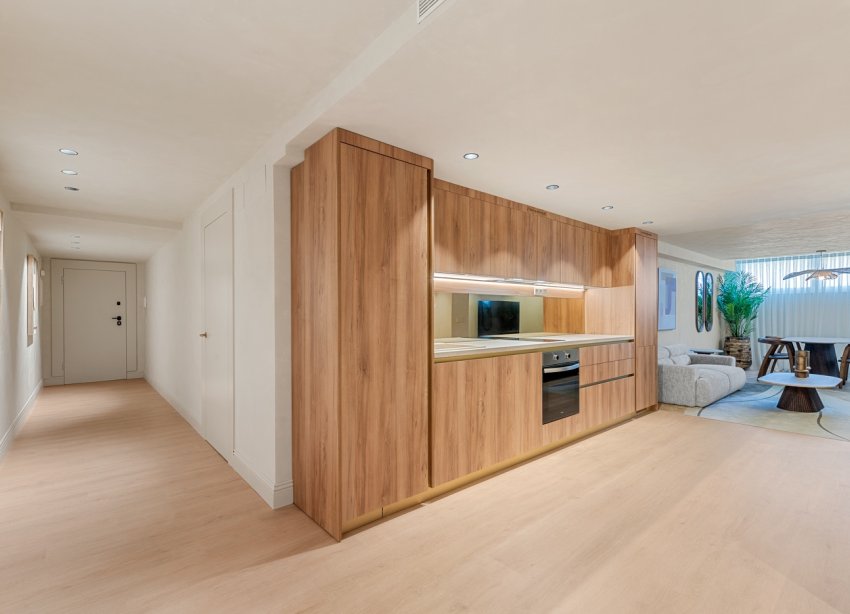 Resale - Apartment - Alicante