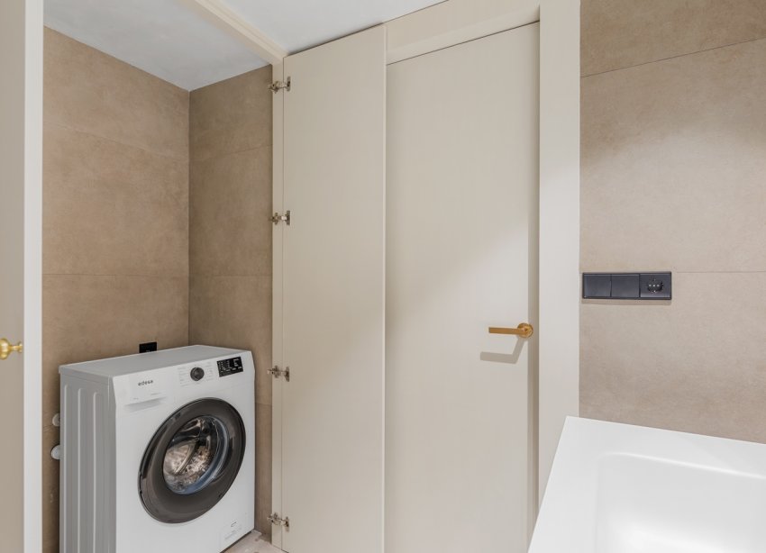 Resale - Apartment - Alicante