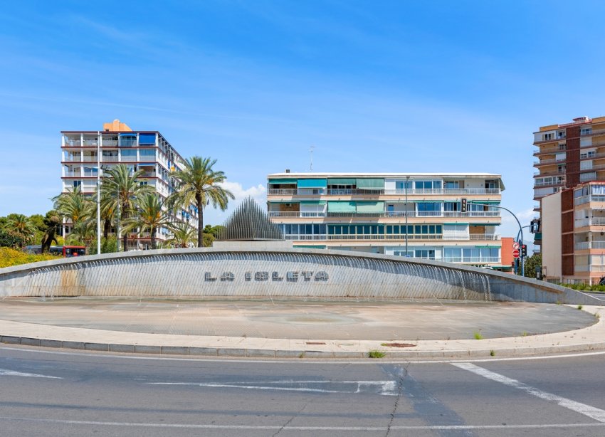 Resale - Apartment - Alicante