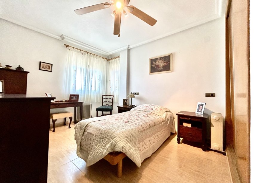 Resale - Apartment - Almoradí