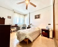 Resale - Apartment - Almoradí