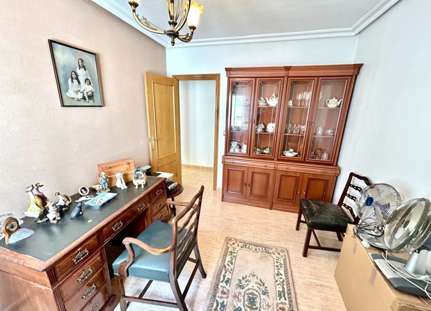 Resale - Apartment - Almoradí