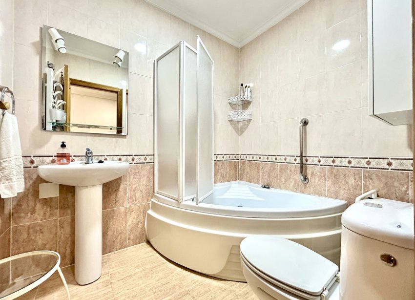 Resale - Apartment - Almoradí